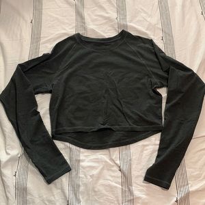 Alphalete long sleeve crop top